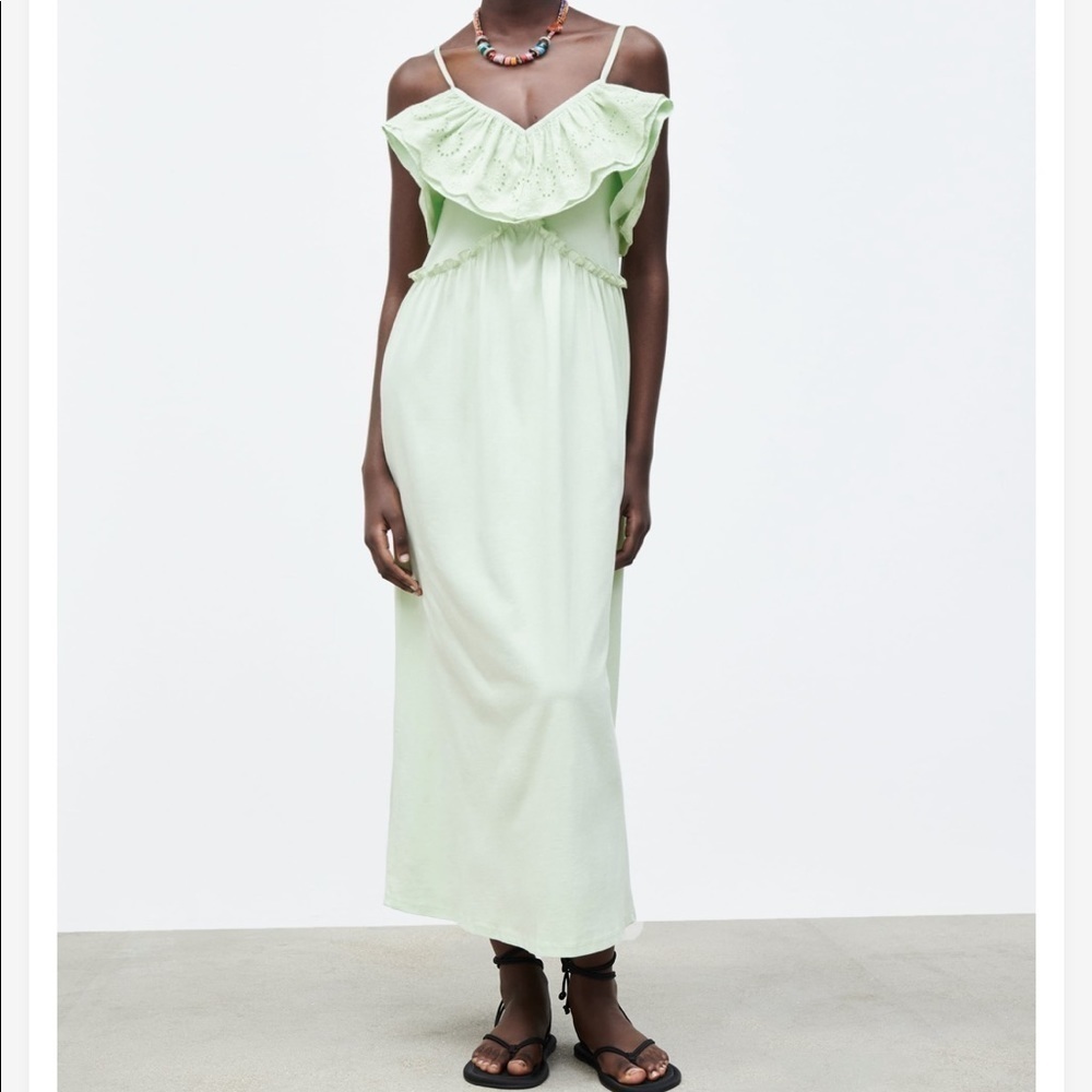 NWOT Eyelet Cotton Beachy Bojo Sundress
